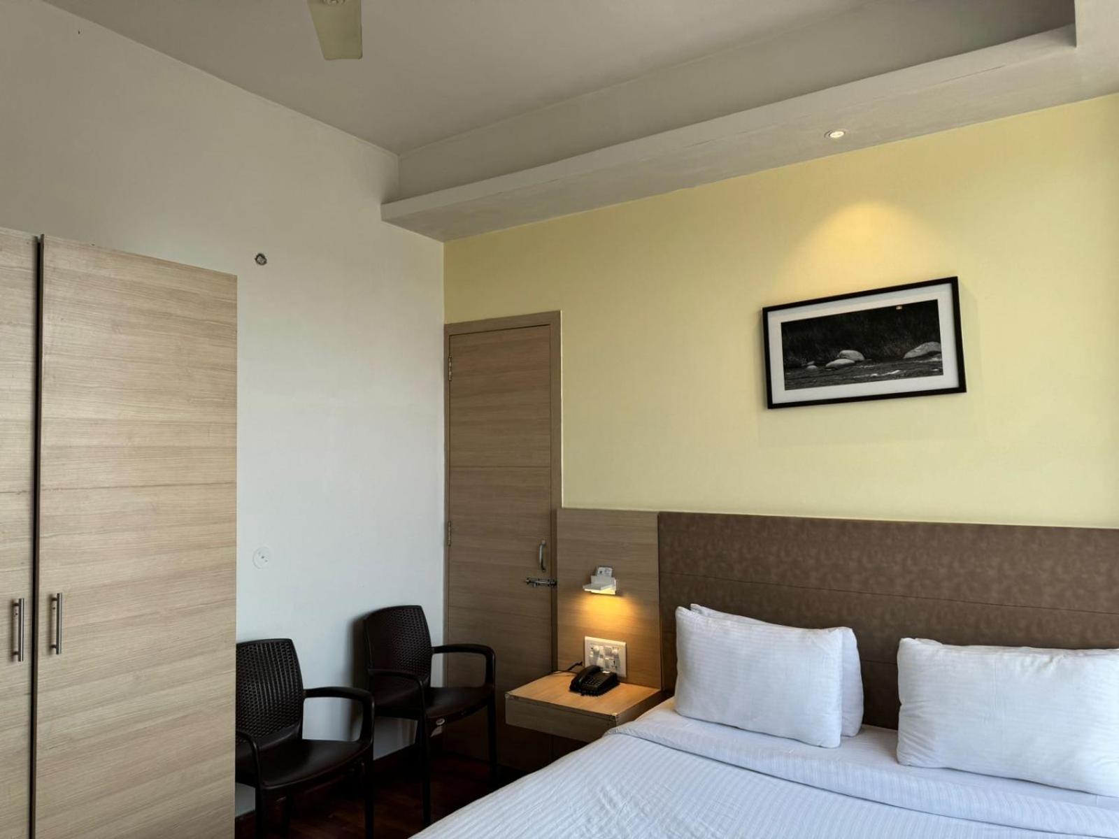 Hotel River Retreat Kangra Luaran gambar